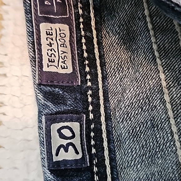 NWOT Womans Miss Me Jeans in size 30. They are Easy Boot fit. - Picture 5 of 8